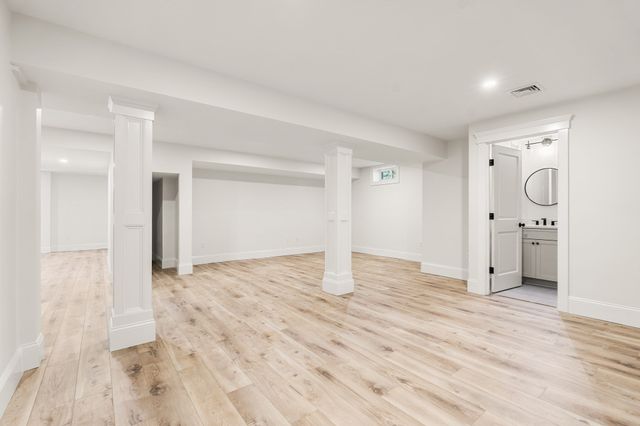 10 Harvey Park, Lynnfield, MA 01940