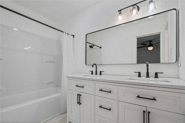 5721 Cresthaven Dr, Corpus Christi, TX 78415