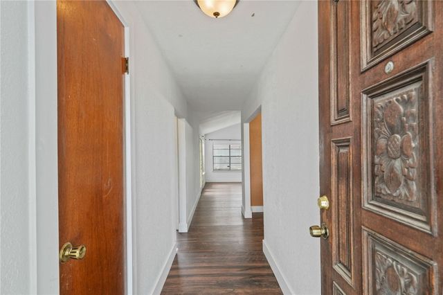 5721 Cresthaven Dr, Corpus Christi, TX 78415