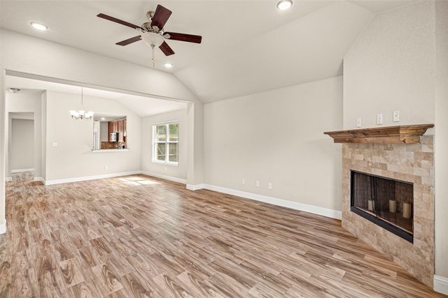 417 W 7th Street, Weatherford, TX 76086