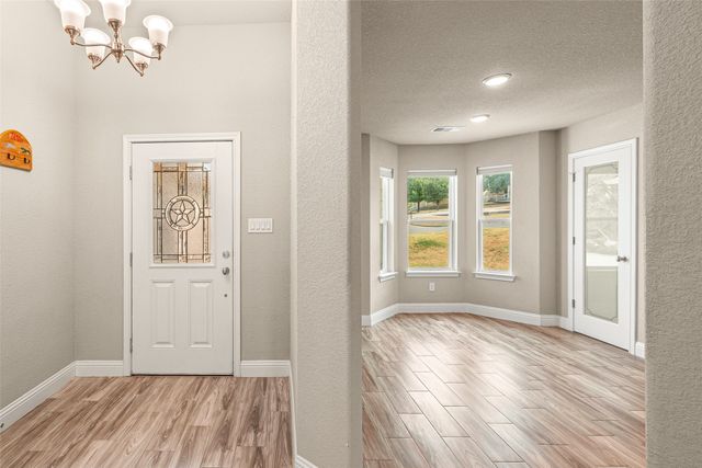 417 W 7th Street, Weatherford, TX 76086