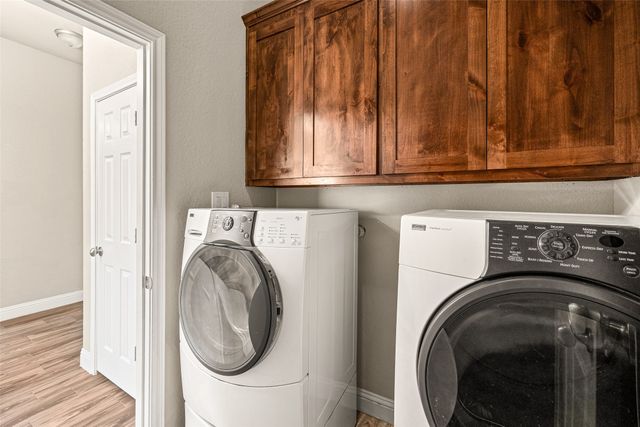 417 W 7th Street, Weatherford, TX 76086