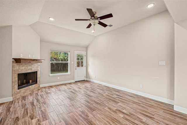 417 W 7th Street, Weatherford, TX 76086