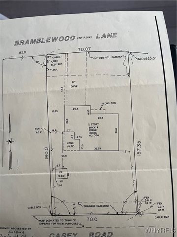 350 Bramblewood Lane, Amherst, NY 14051