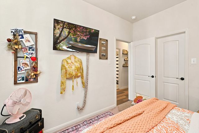 2416 Fall Leaf Court, Denton, TX 76209