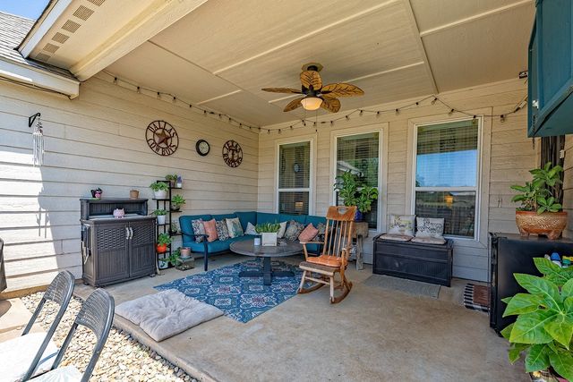 2416 Fall Leaf Court, Denton, TX 76209