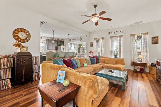 2416 Fall Leaf Court, Denton, TX 76209