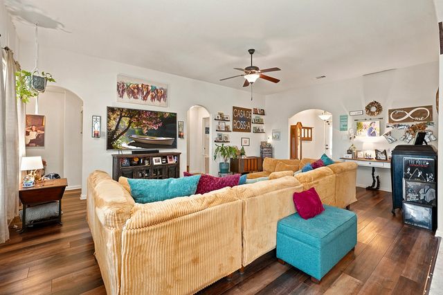 2416 Fall Leaf Court, Denton, TX 76209