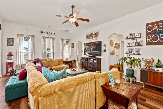 2416 Fall Leaf Court, Denton, TX 76209