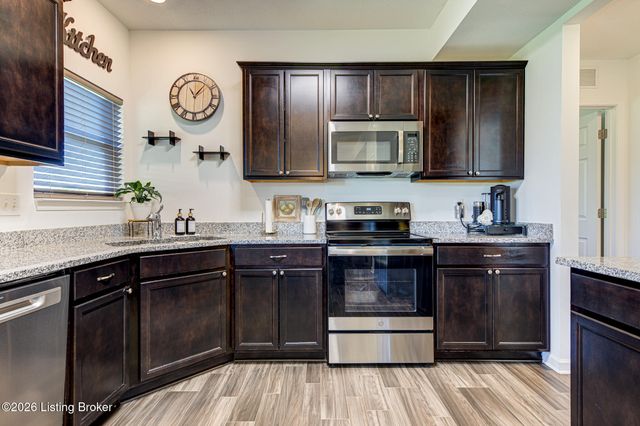 1025 Stratton Way, Shelbyville, KY 40065