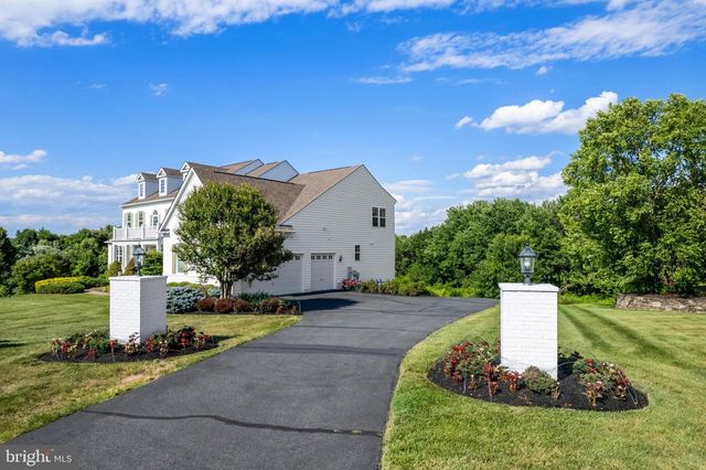 23028 CREIGHTON FARMS DR, Leesburg, VA 20175