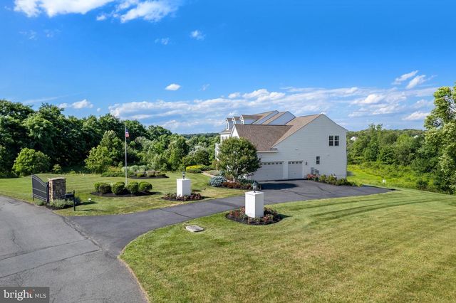 23028 CREIGHTON FARMS DR, Leesburg, VA 20175