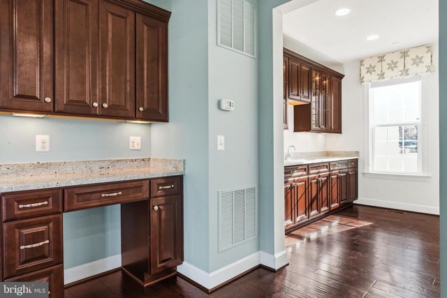 23028 CREIGHTON FARMS DR, Leesburg, VA 20175