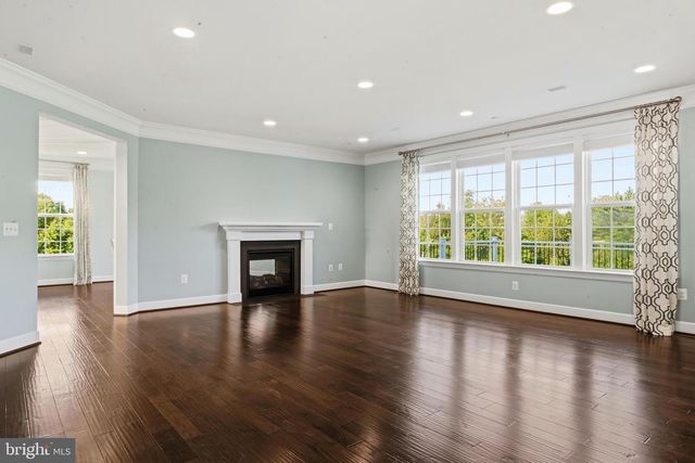 23028 CREIGHTON FARMS DR, Leesburg, VA 20175