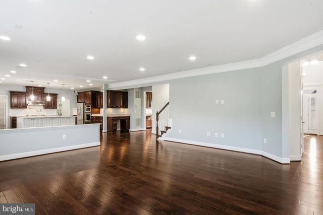 23028 CREIGHTON FARMS DR, Leesburg, VA 20175