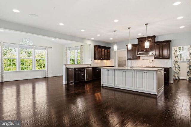 23028 CREIGHTON FARMS DR, Leesburg, VA 20175