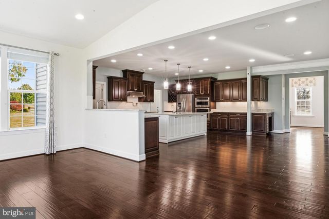 23028 CREIGHTON FARMS DR, Leesburg, VA 20175