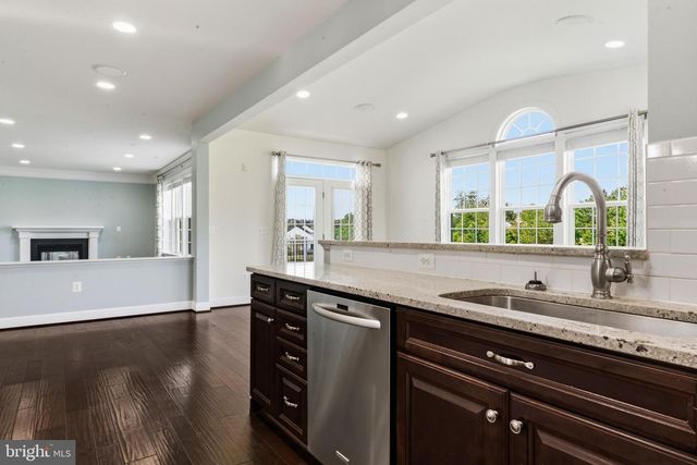 23028 CREIGHTON FARMS DR, Leesburg, VA 20175