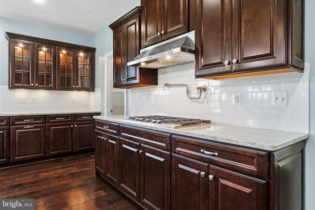 23028 CREIGHTON FARMS DR, Leesburg, VA 20175