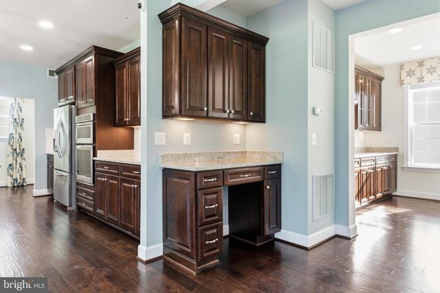 23028 CREIGHTON FARMS DR, Leesburg, VA 20175