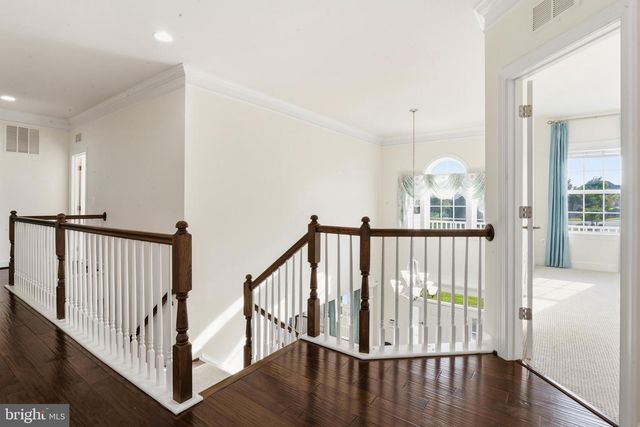 23028 CREIGHTON FARMS DR, Leesburg, VA 20175