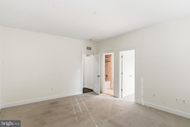 23028 CREIGHTON FARMS DR, Leesburg, VA 20175