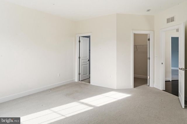 23028 CREIGHTON FARMS DR, Leesburg, VA 20175