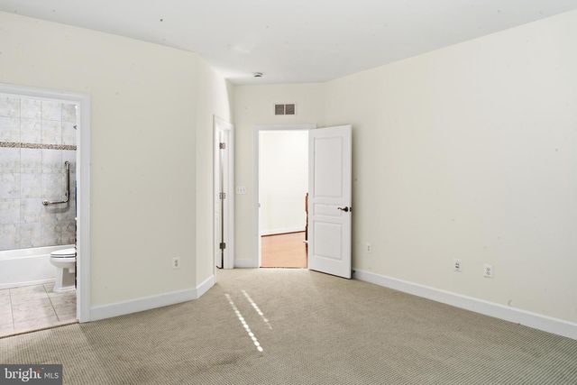 23028 CREIGHTON FARMS DR, Leesburg, VA 20175