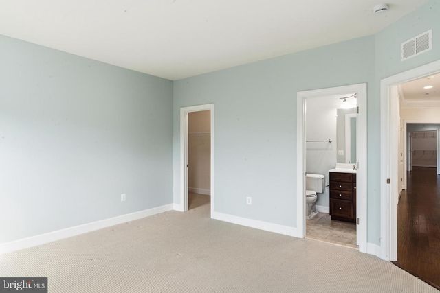 23028 CREIGHTON FARMS DR, Leesburg, VA 20175