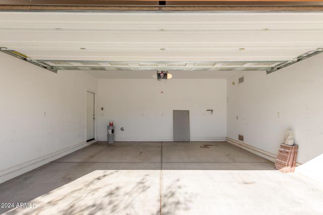 12436 W MYRTLE Court, Glendale, AZ 85307