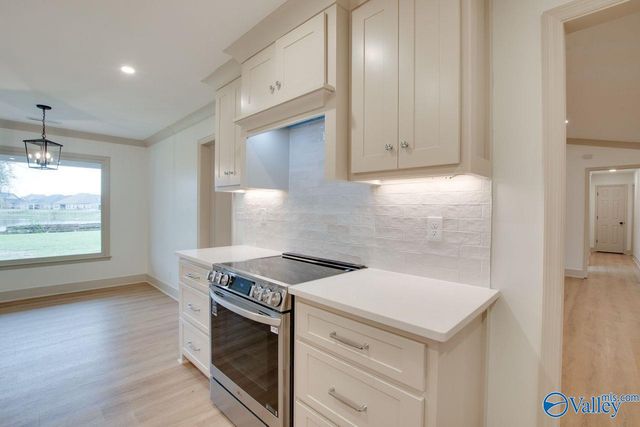 2042 Rosebury Lane SW, Huntsville, AL 35803