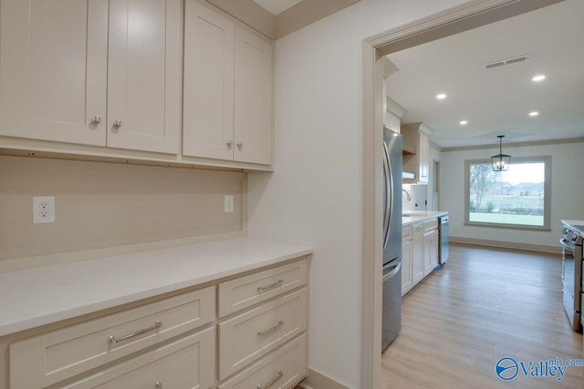 2042 Rosebury Lane SW, Huntsville, AL 35803