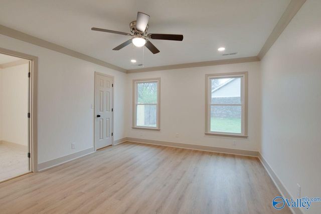 2042 Rosebury Lane SW, Huntsville, AL 35803