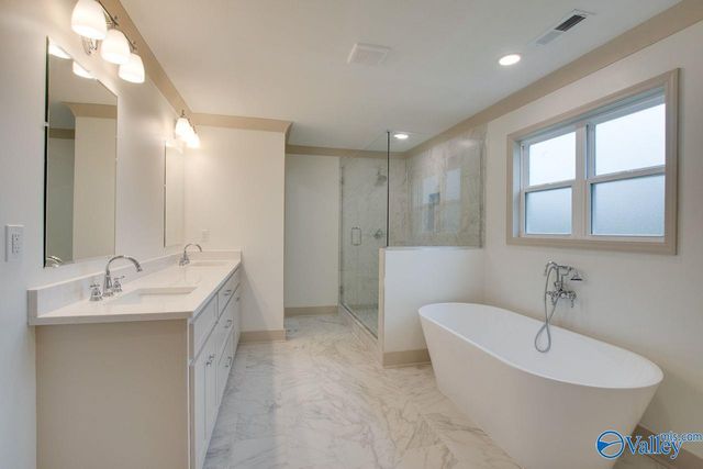 2042 Rosebury Lane SW, Huntsville, AL 35803