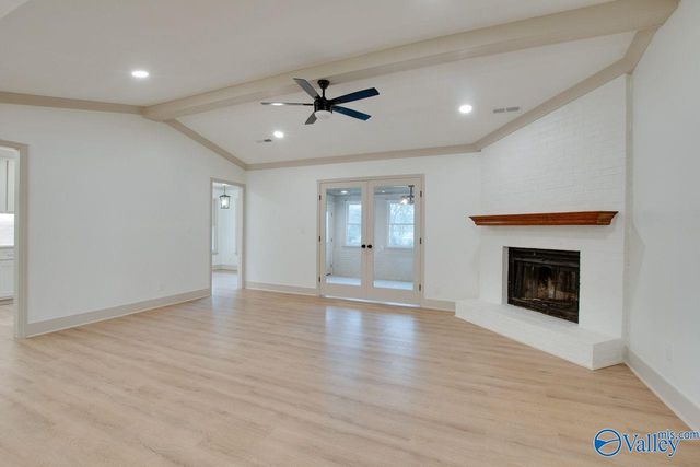 2042 Rosebury Lane SW, Huntsville, AL 35803