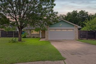 8300 Belclaire CIR, Austin, TX 78748