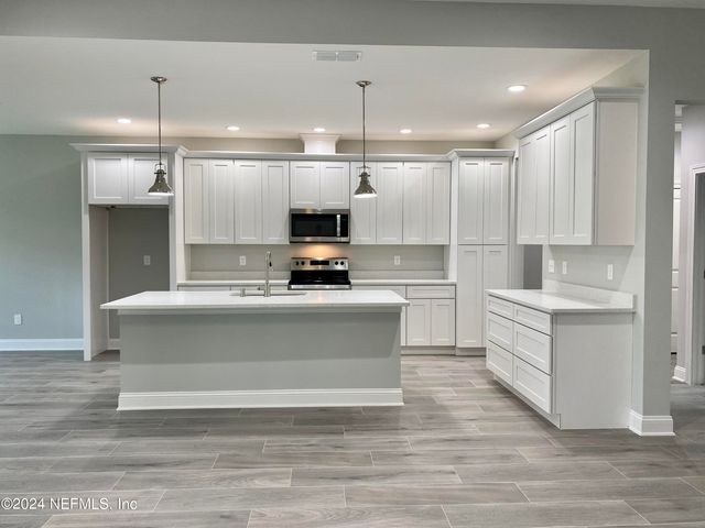 1623 MILL CREEK Road, Jacksonville, FL 32211