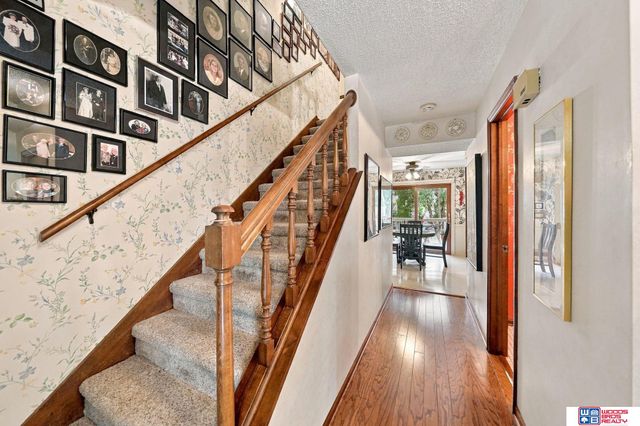 6621 Park Crest Court, Lincoln, NE 68506