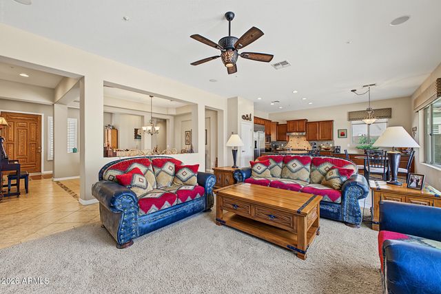 4037 E CLUBVIEW Drive, Gilbert, AZ 85298