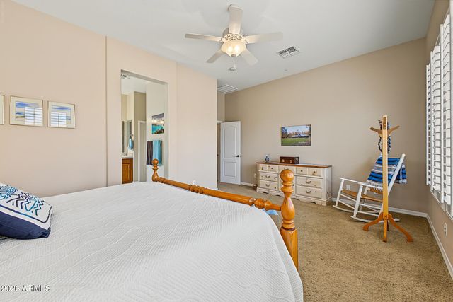 4037 E CLUBVIEW Drive, Gilbert, AZ 85298