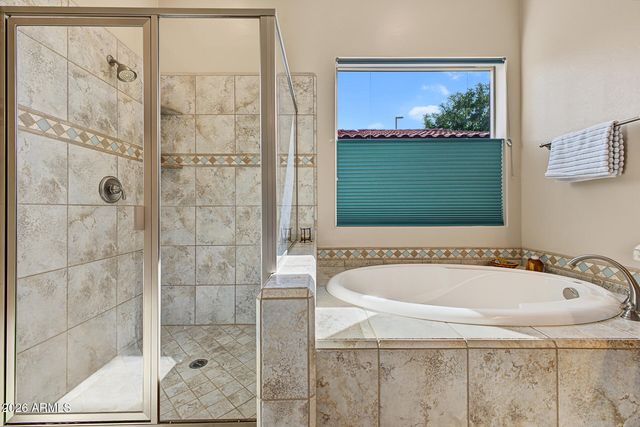 4037 E CLUBVIEW Drive, Gilbert, AZ 85298