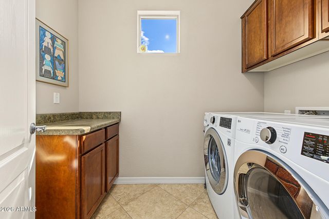 4037 E CLUBVIEW Drive, Gilbert, AZ 85298