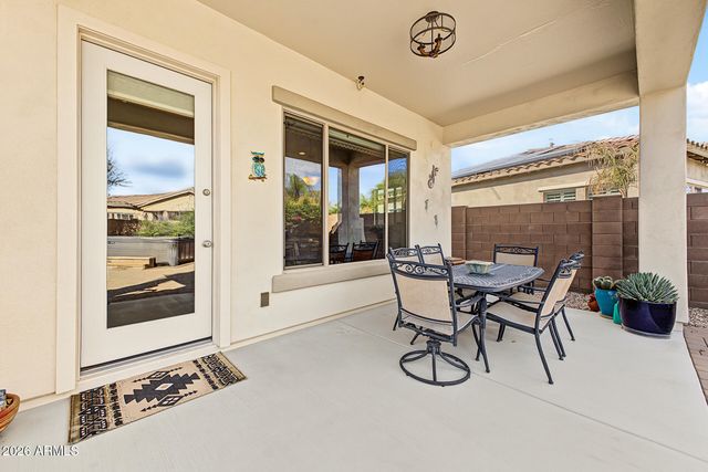 4037 E CLUBVIEW Drive, Gilbert, AZ 85298