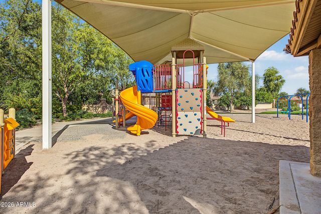 4037 E CLUBVIEW Drive, Gilbert, AZ 85298