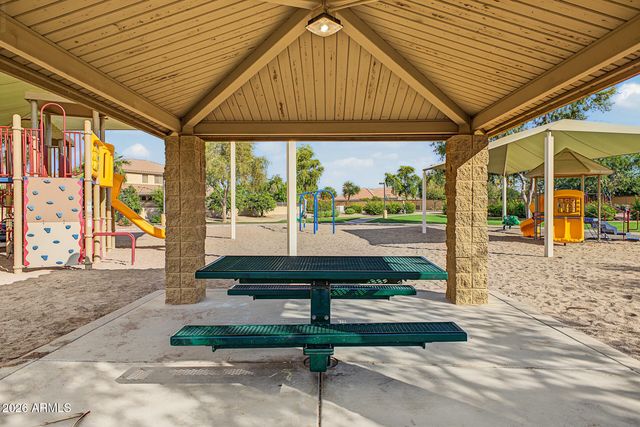 4037 E CLUBVIEW Drive, Gilbert, AZ 85298