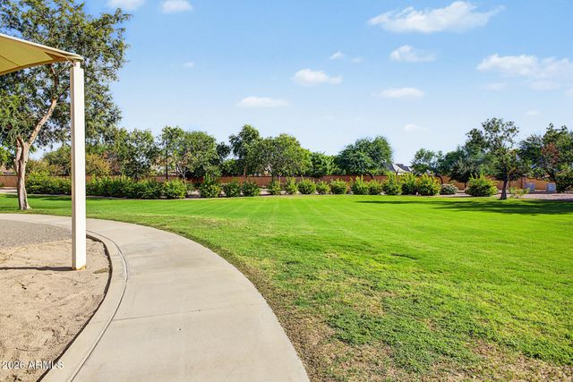 4037 E CLUBVIEW Drive, Gilbert, AZ 85298