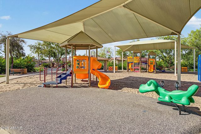 4037 E CLUBVIEW Drive, Gilbert, AZ 85298