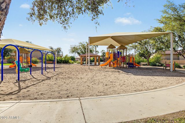 4037 E CLUBVIEW Drive, Gilbert, AZ 85298