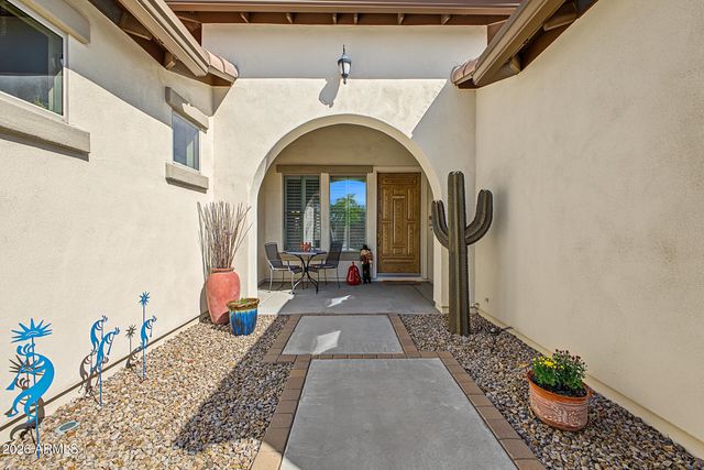 4037 E CLUBVIEW Drive, Gilbert, AZ 85298