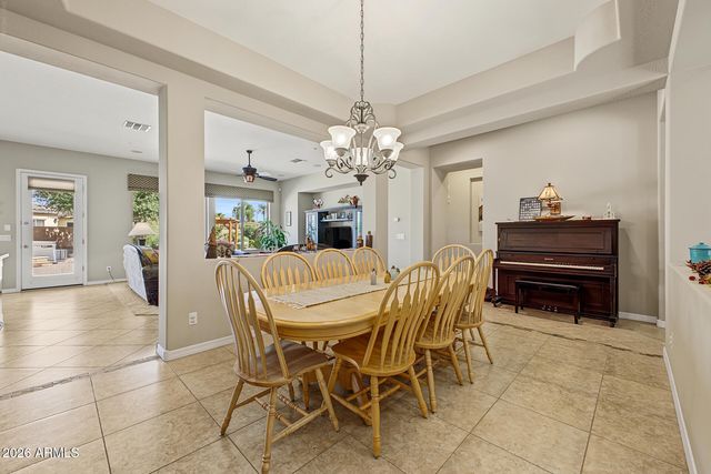 4037 E CLUBVIEW Drive, Gilbert, AZ 85298